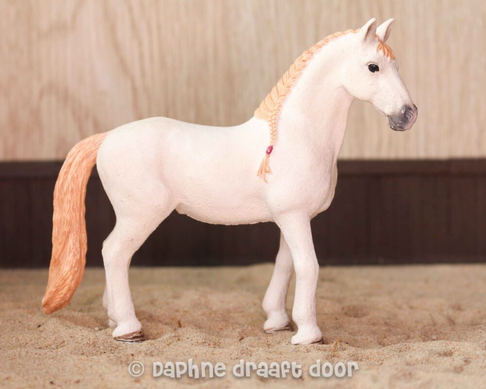 Lusitano merrie uit set 42368