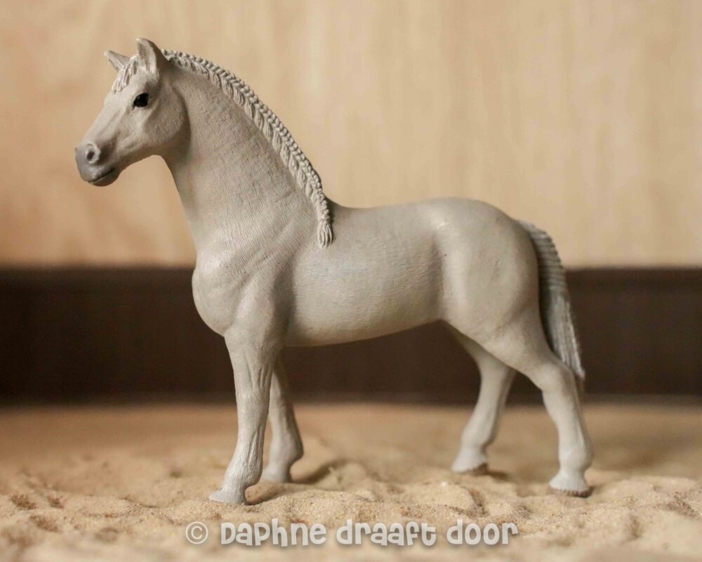 Engels volbloed merrie uit set 42466