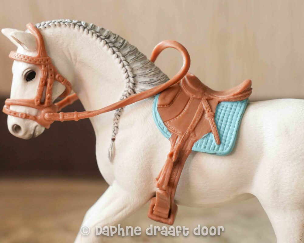 Schleich zadel en hoofdstel - bruine set met lichtblauw dekje