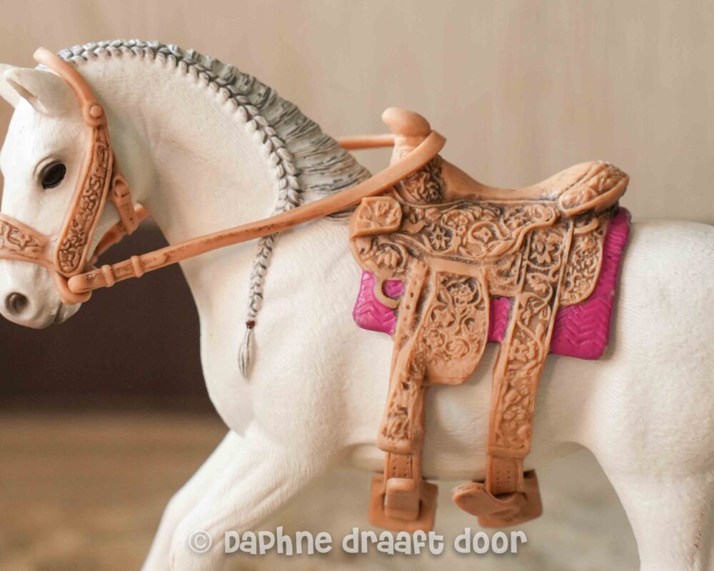 Schleich zadel en hoofdstel - westernset met roze dekje