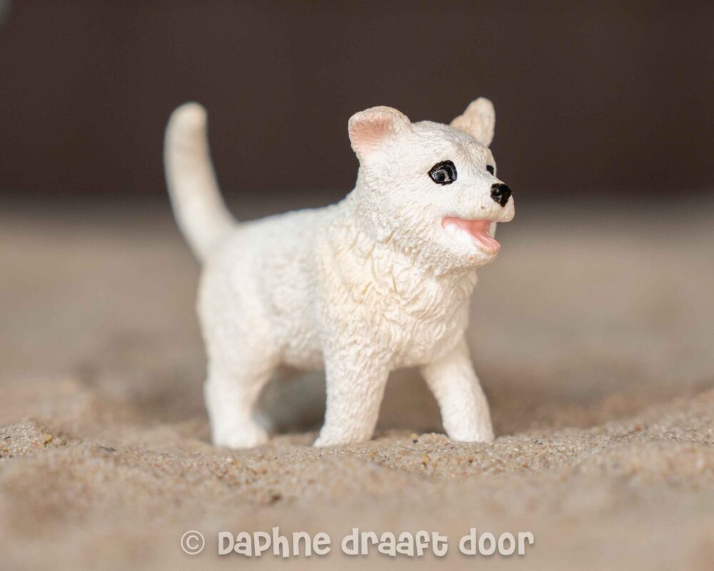 Herdershond pup wit uit adventskalender 97700