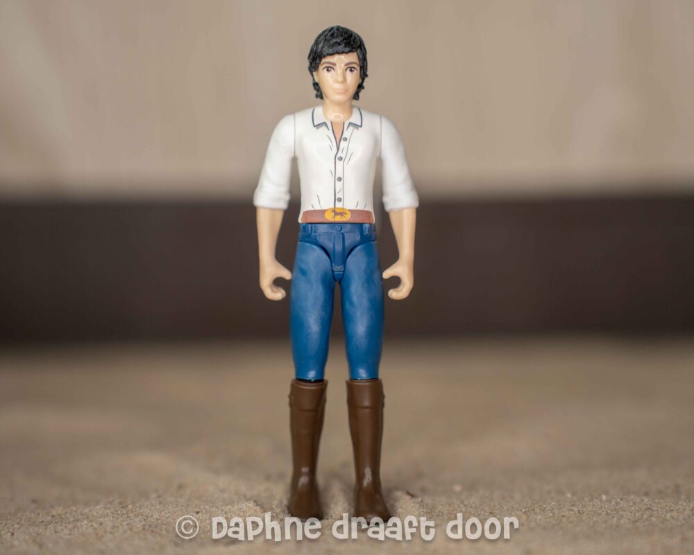 Man wit shirt beweegbare armen en benen