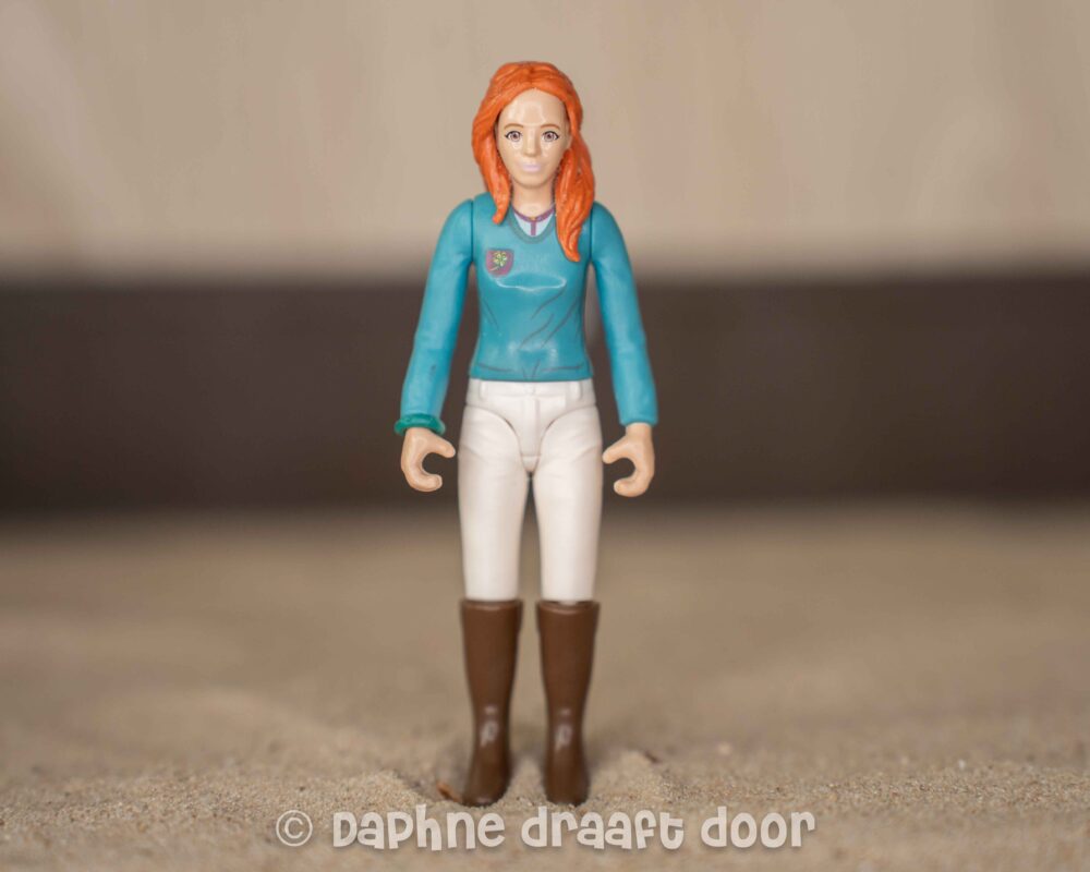 Liza met beweegbare armen en benen 8